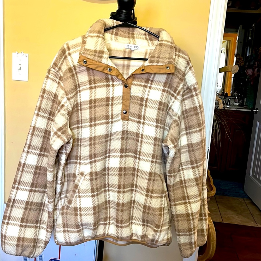Sherpa Jen & Co 1/4 snap Pullover NWT